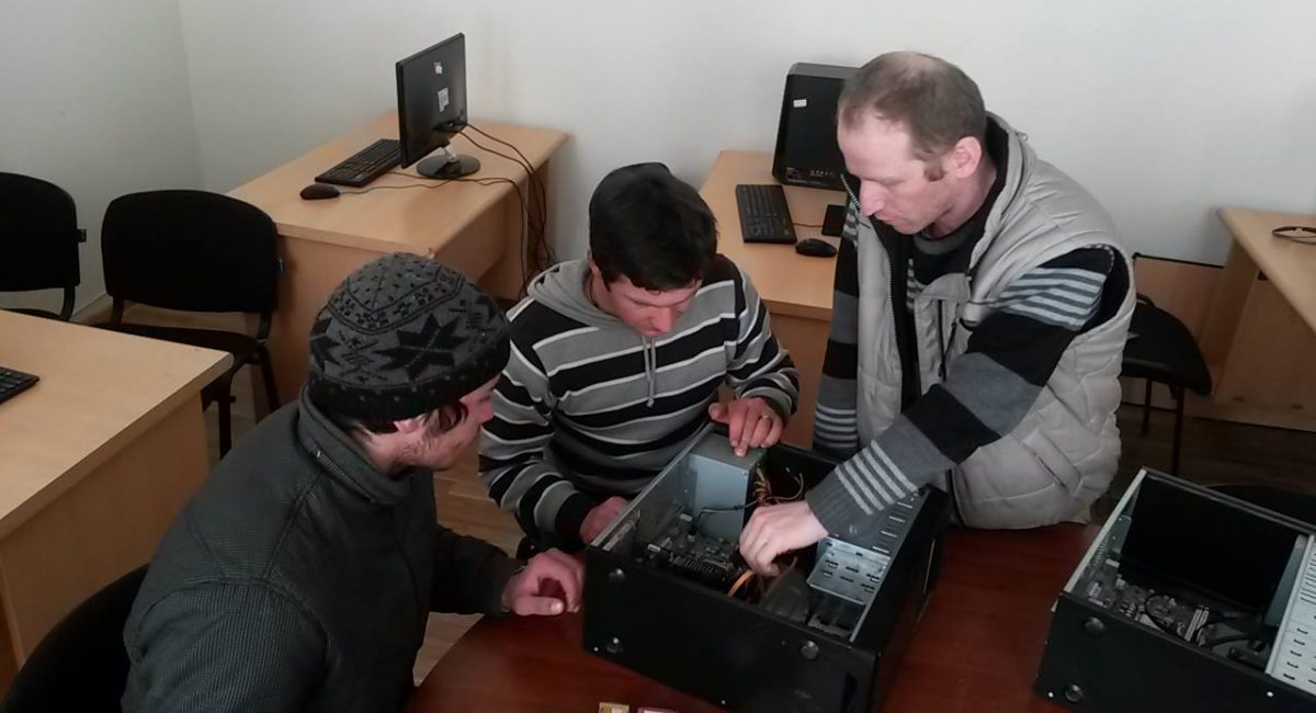 პარტნიორი კოლეჯების მონახულება
